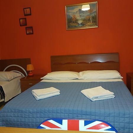 רומא Guesthouse Ava מראה חיצוני תמונה