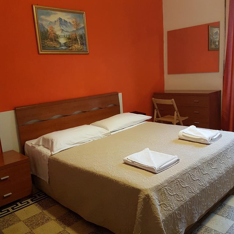 רומא Guesthouse Ava מראה חיצוני תמונה