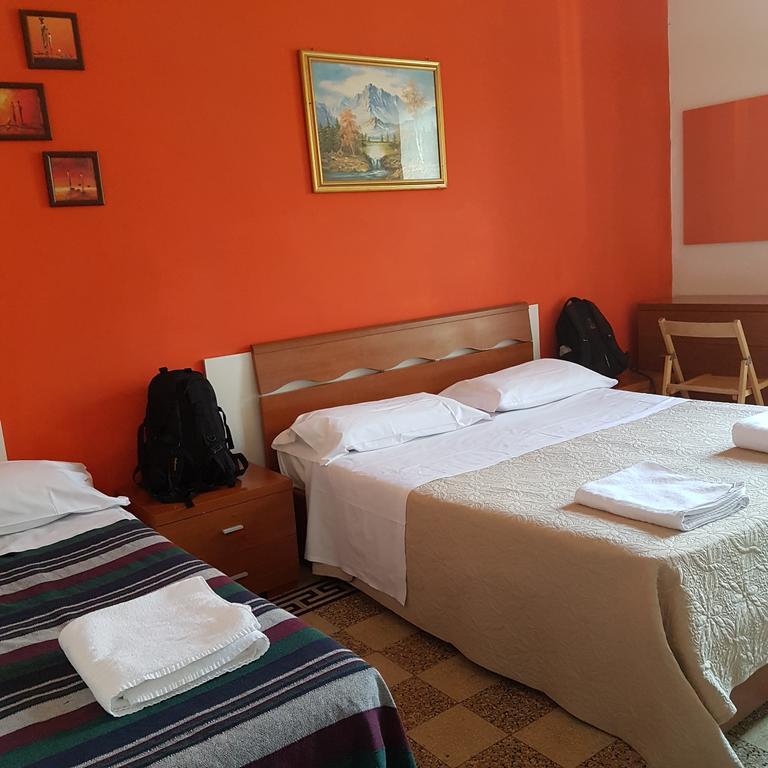 רומא Guesthouse Ava מראה חיצוני תמונה